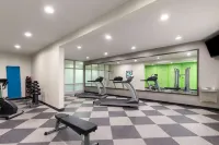 La Quinta Inn & Suites by Wyndham Loudon - Gym