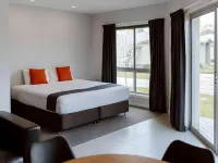 Tindarra Resort Hotels in Moama