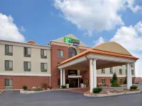 Holiday Inn Express & Suites O'Fallon/Shiloh Hotels in O'Fallon