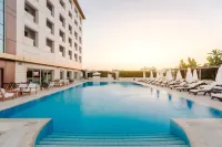 Grand Pasha Hotel & Spa Kyrenia - Pools