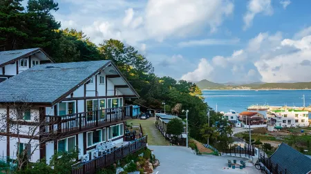 Tongyeong Yehyang Pension