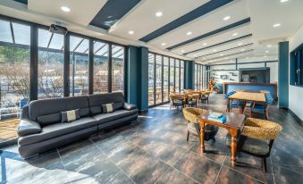 Gapyeong Highmong Pet-Friendly Kids Pool