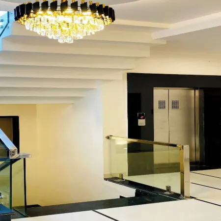 Hotel Urs Palace