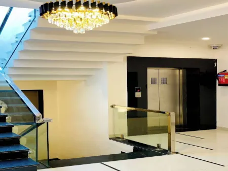 Hotel Urs Palace Отели рядом с достопримечательностью «indore»