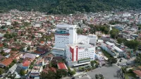 The ZHM Premiere Padang Hotels near Pantai Air Manis