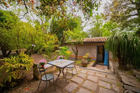 Etna Botanic Garden Отели в г. Mascalucia