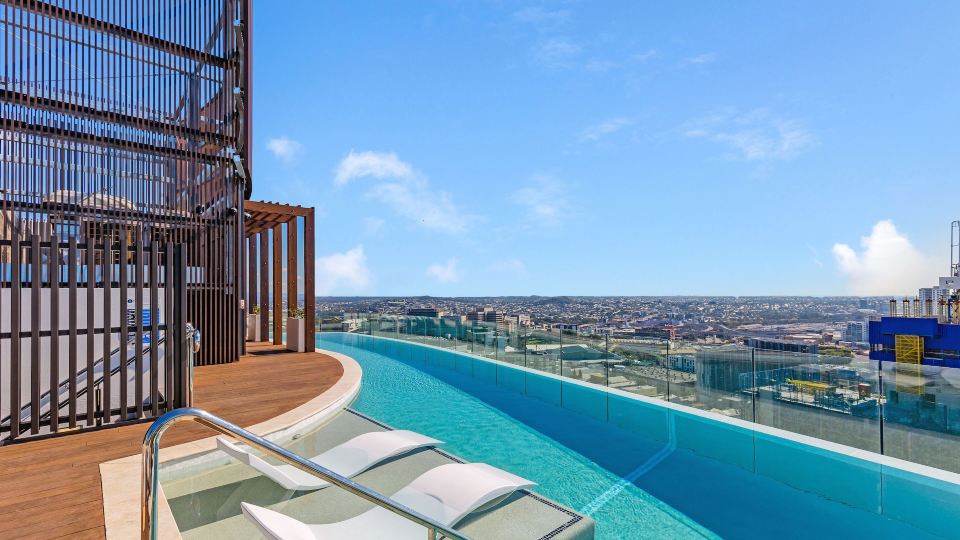 FV Dream 2 Bed Apt+ Pool+ Free Parking Qfv211-16