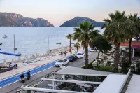 Bliss Beach Hotel - Bergblick