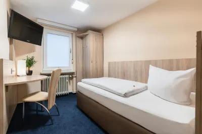Hotel Altes Weinhaus Hotel in zona Paradiesbrunnen