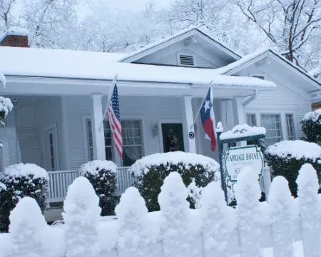 The Carriage House Hotels in Jefferson