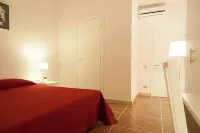 Parco Delle Valli Hotels near Antiquarioroma