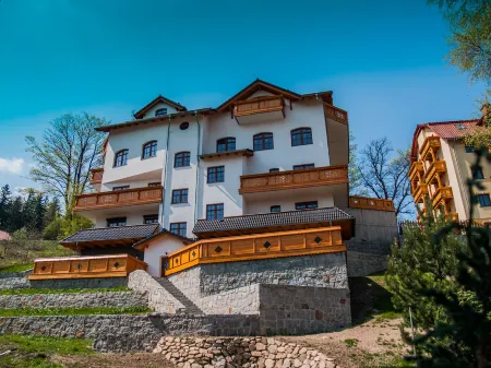 Apartamenty Hotelove na Skale Отели рядом с достопримечательностью «Private Museum of Technology and Structures with Lego Blocks»