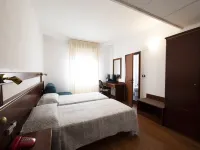 Hotel Vienna Hotels in Venice