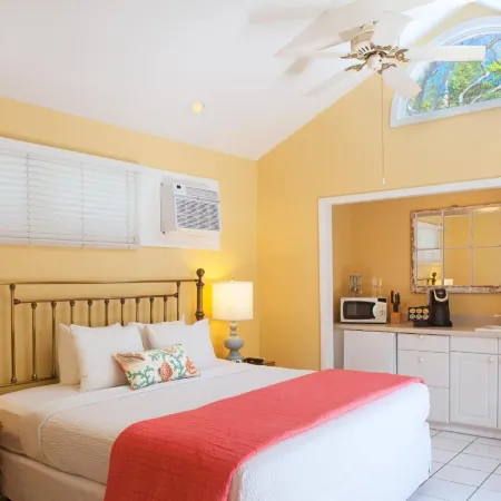 Westwinds Inn