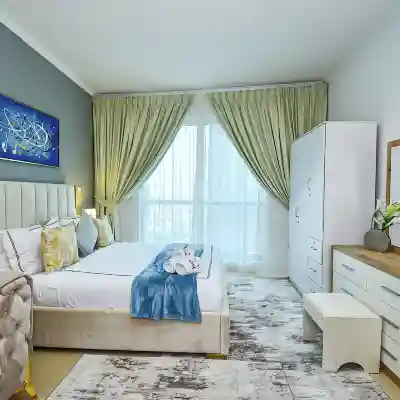 Silver - Modern Studio with Lake View Rooms