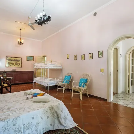 Villa Isidoro - Sea View and Garden, 50m to Beach