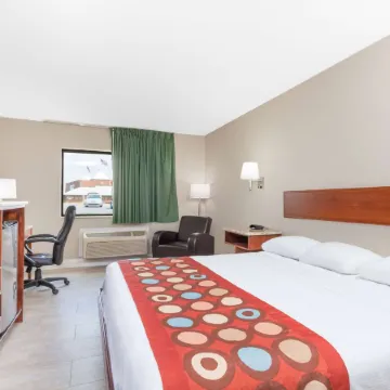 Super 8 by Wyndham Owensboro