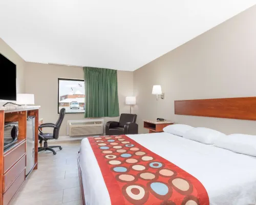 Super 8 by Wyndham Owensboro Hotels in Owensboro