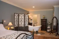 Caldwell House Bed and Breakfast