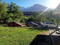 卡楚拉月亮度假村