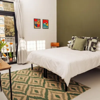 Foools Inn - Trendy Units Available in the Heart of Sea Point! Hotels near Queens Beach
