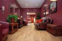 higgihaus 107 Sleeps 4  Monday - Friday Hotels in Butetown