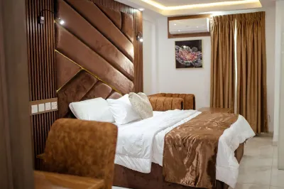 Hilton Euphoria Hotel Hotels near Nasfat Ayobo Bada Isefun Branch