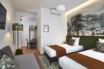 Urban Yard Hotel Hotel dekat Collegiale Saints Pierre et Guidon