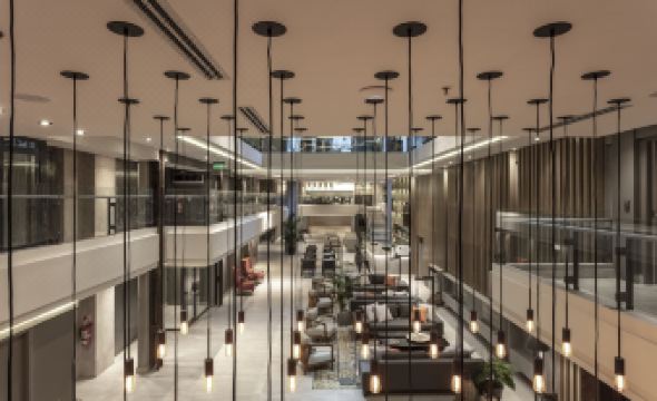 Huinid Obelisco Hotel