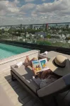 InSoho by Ippa - Rooftop Pools