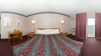 Howard Johnson by Wyndham Benton Harbor/St. Joseph