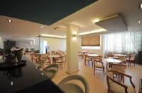 Saronis Hotel Các khách sạn ở 