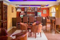Hillcourt Resort and Spa - bar