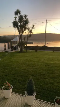 Seaview Cottage on the Island Отели рядом с достопримечательностью «Библиотека Каррикфергус»