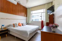 5 Minutes from Copacabana Beach STC905