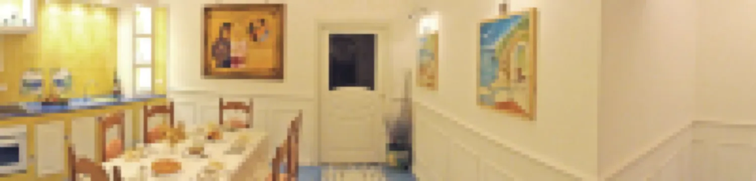 디모라 카를로 III 비에트리술마레 호텔