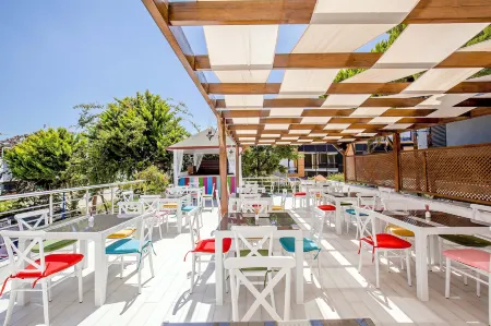 Merve Butik Otel Отели рядом с достопримечательностью «D-Marin Didim Marina»