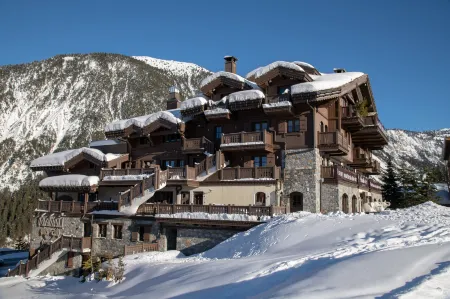 Manali Lodge by Alpine Residences Отели рядом с достопримечательностью «Moncler»