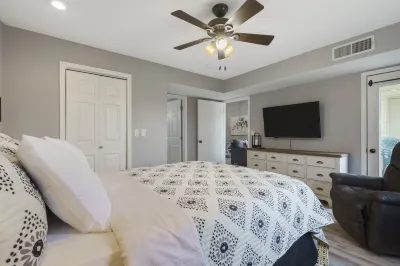 Highland Hideaway - Branson - Local Attractions, on-Site Amenities & More!