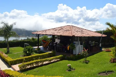 Finca Lago Calima with Excellent View Hôtels à : Calima el Darién