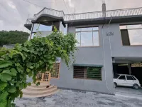 스리나가르 홈즈