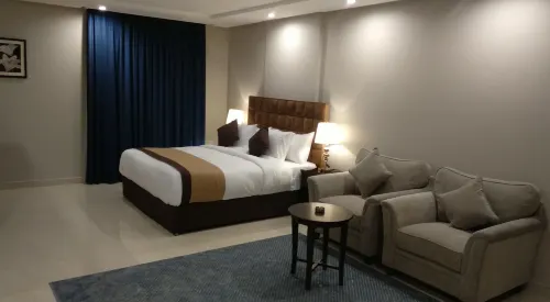 Yan Apartments