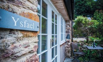 Ysfael - 1 Bedroom Studio - St Ishmael's