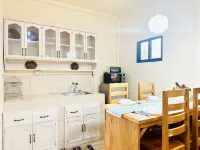 Paragua Hotels in Taytay