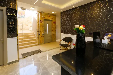 Venus Pyramids Inn - Top Roof Access W Free Break Fast