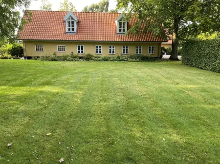 Lake View Apartment Отели в г. Grindsted