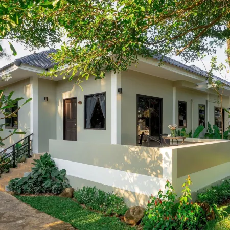Isara Nai Yang Resort