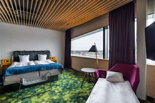 UMe, BW Signature Collection