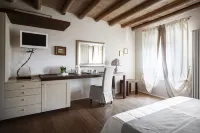 Corte dei Soavi Hotels in Soave