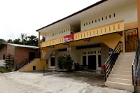 RedDoorz at Pariban Homestay Parbaba Hotels near Pantai Pulo Tao